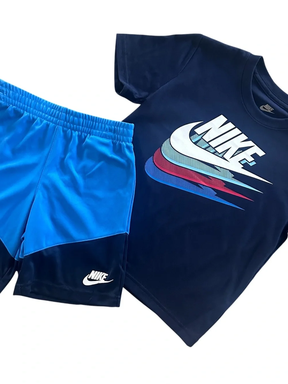 Nike Boys Size 5 2PC Outfit Set NWT Navy Graphic Tee & Blue Athletic Shorts - Picture 2 of 3